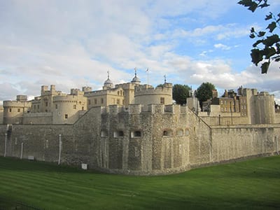 170117_gian07_tower-of-london-walls